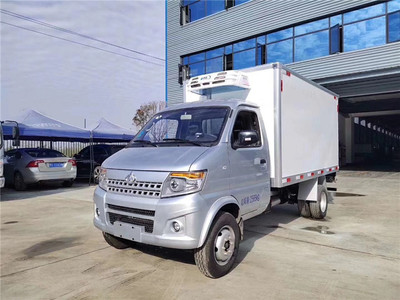 程力十八分公司 國六長安神騏T20冷藏車，城市冷鏈運輸的可靠伙伴